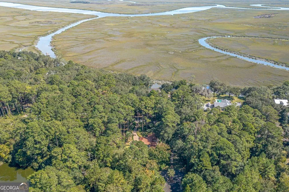 1288 Old Cane Mill DR SE Darien, GA 31305