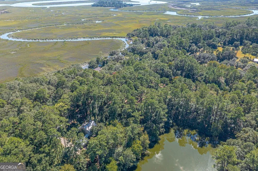 1288 Old Cane Mill DR SE Darien, GA 31305