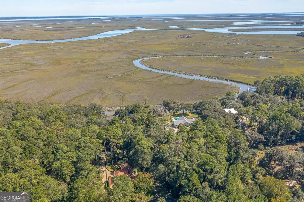1288 Old Cane Mill DR SE Darien, GA 31305