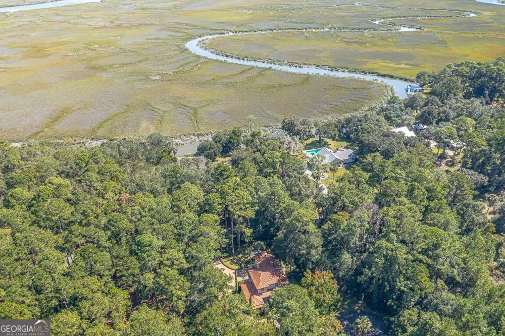 1288 Old Cane Mill DR SE Darien, GA 31305