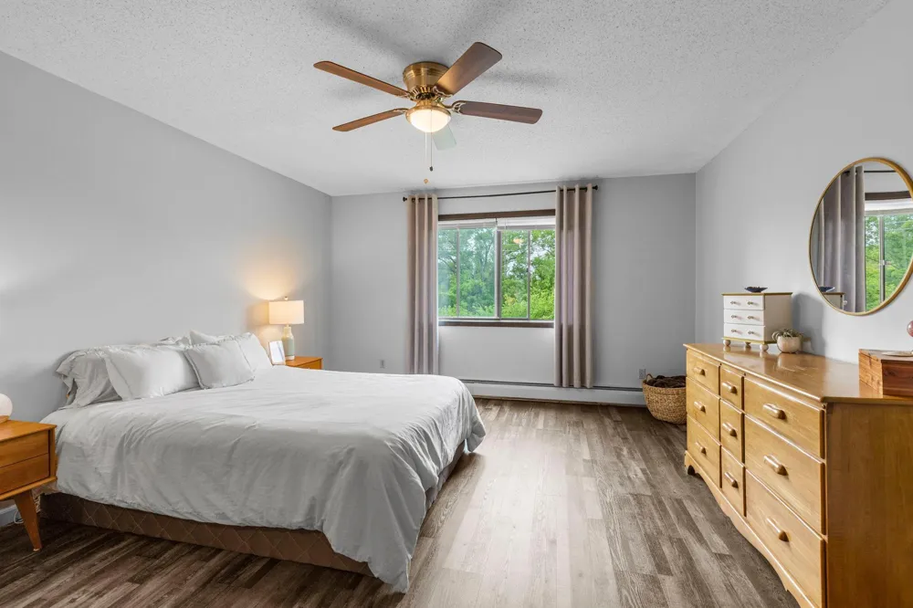1304 W Medicine Lake Drive #308 Plymouth, MN 55441