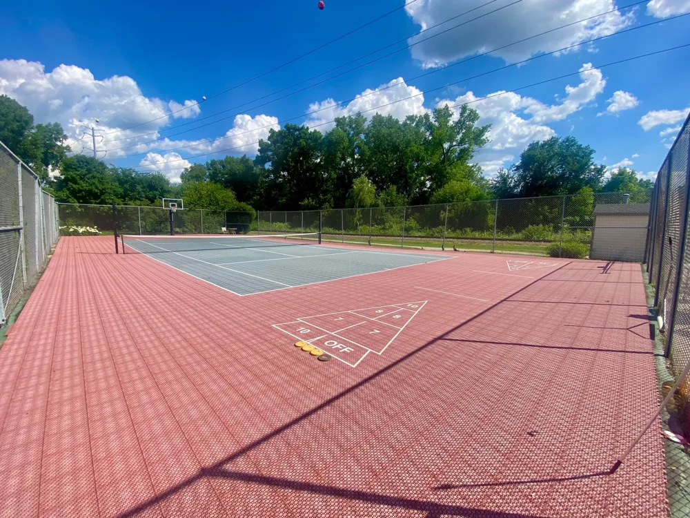 1304 W Medicine Lake Drive #308 Plymouth, MN 55441