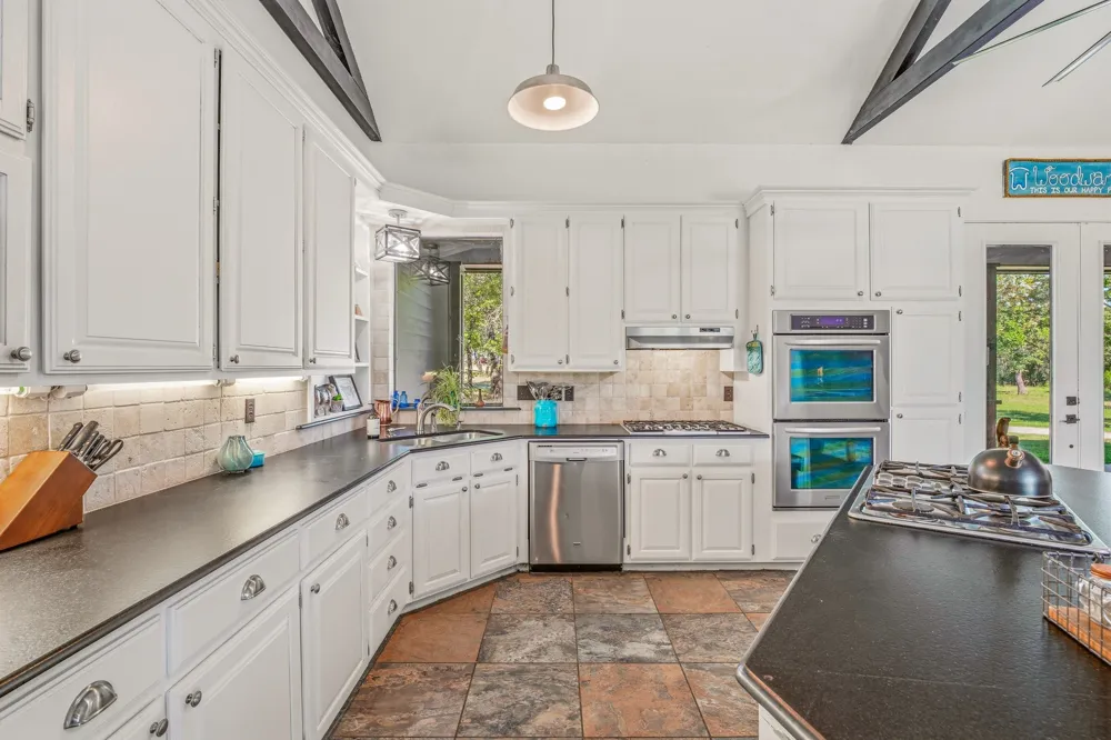 1015 County Road 134 Stephenville, TX 76401