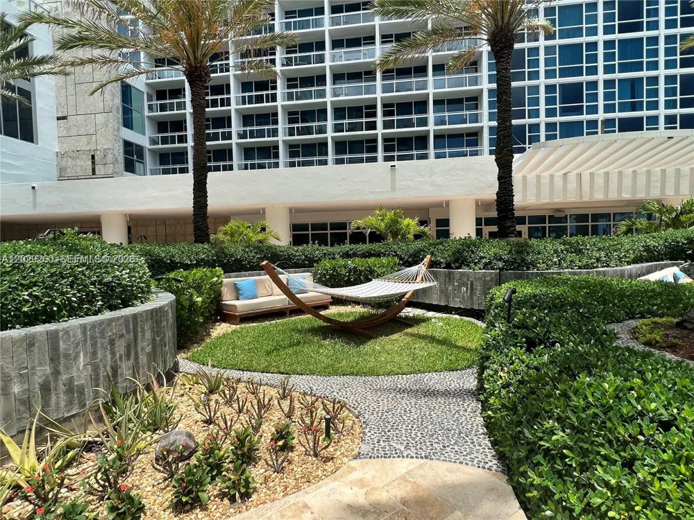 6799 Collins Ave #1501 Miami Beach, FL 33141
