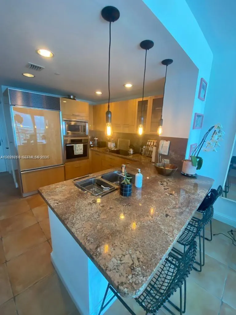 6799 Collins Ave #1501 Miami Beach, FL 33141
