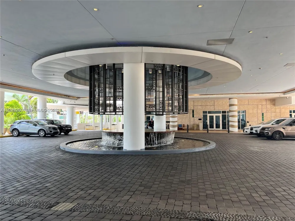 6799 Collins Ave #1501 Miami Beach, FL 33141
