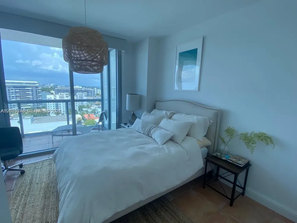 6799 Collins Ave #1501 Miami Beach, FL 33141