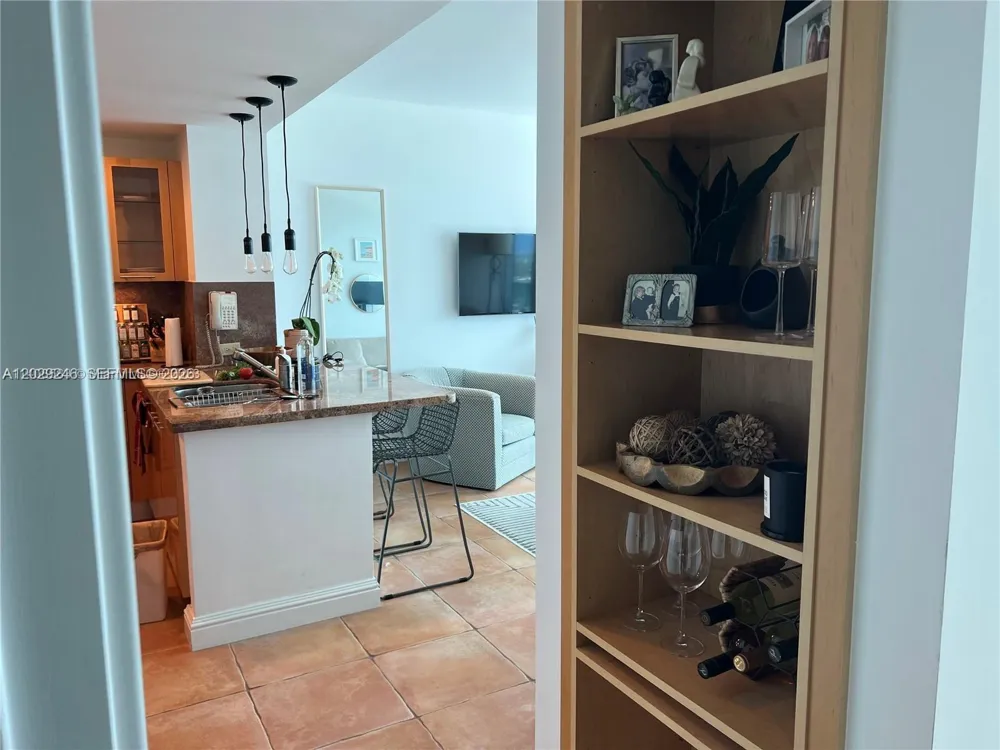 6799 Collins Ave #1501 Miami Beach, FL 33141