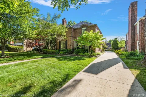 1257 Audubon Road