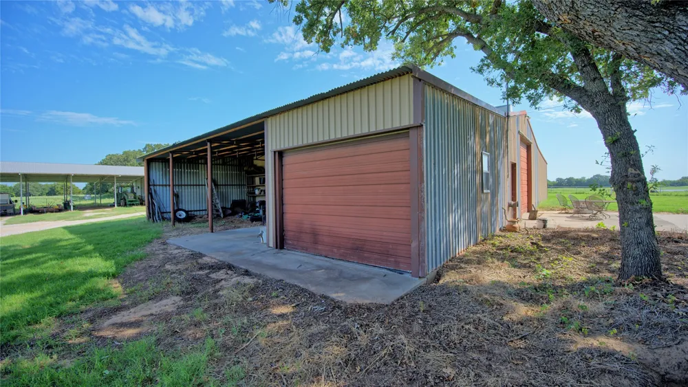 8752 Fm 1749 Sunset, TX 76270