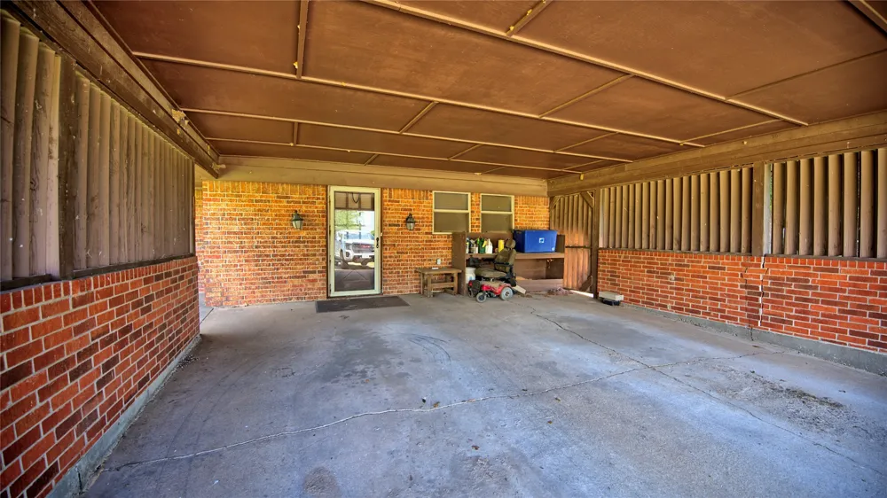 8752 Fm 1749 Sunset, TX 76270