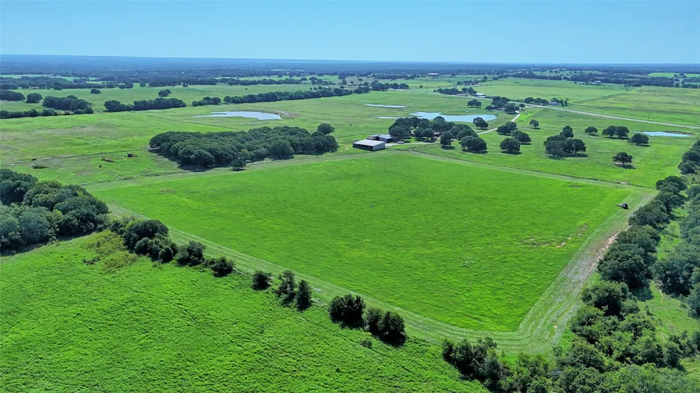 8752 Fm 1749 Sunset, TX 76270