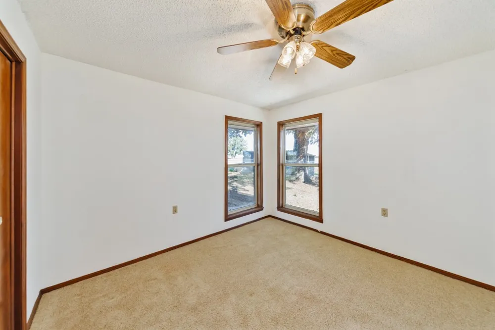 8752 Fm 1749 Sunset, TX 76270
