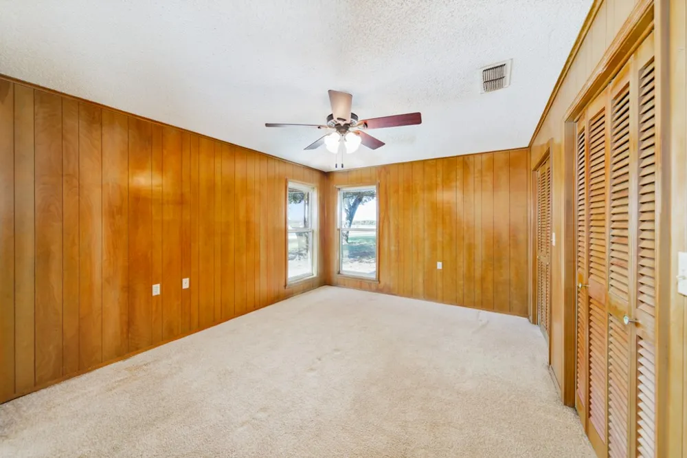 8752 Fm 1749 Sunset, TX 76270