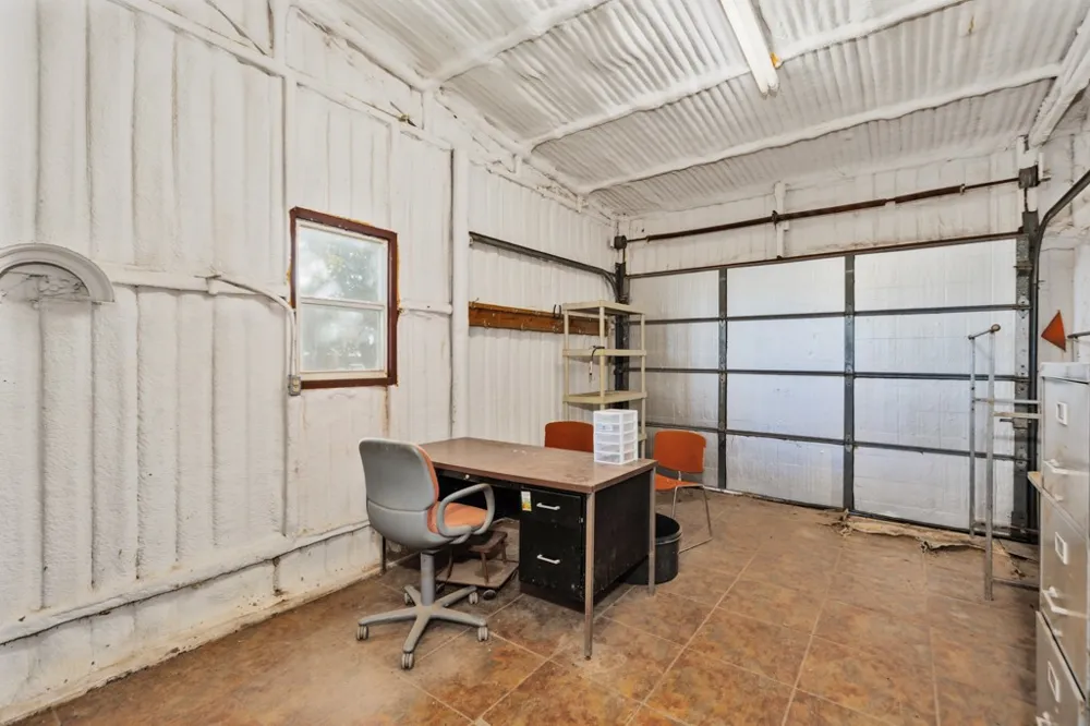 8752 Fm 1749 Sunset, TX 76270