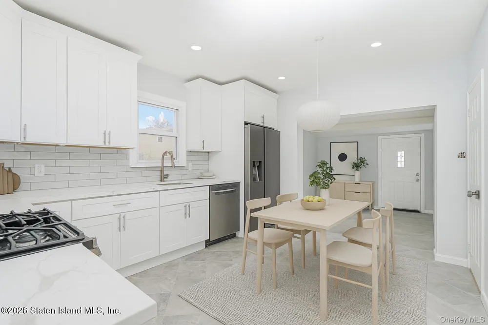 13 Laforge Ave Staten Island, NY 10302