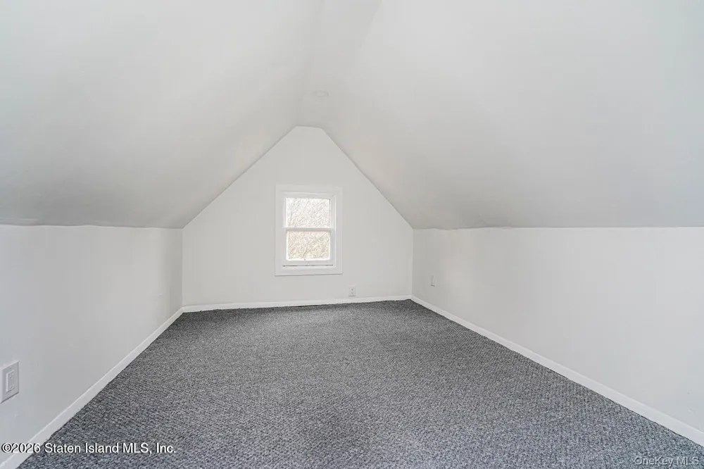 13 Laforge Ave Staten Island, NY 10302
