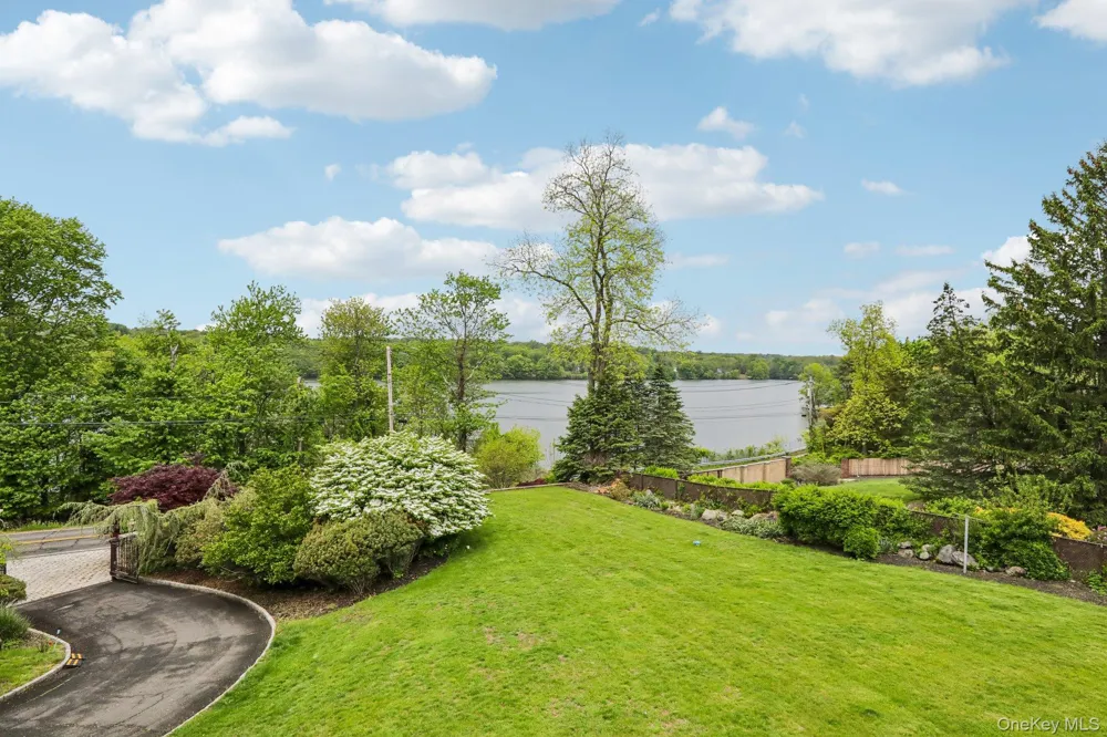 250 Old Mill Road West Nyack, NY 10994