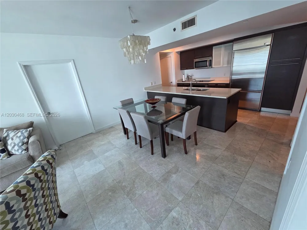 500 Brickell Ave #3105 Miami, FL 33131
