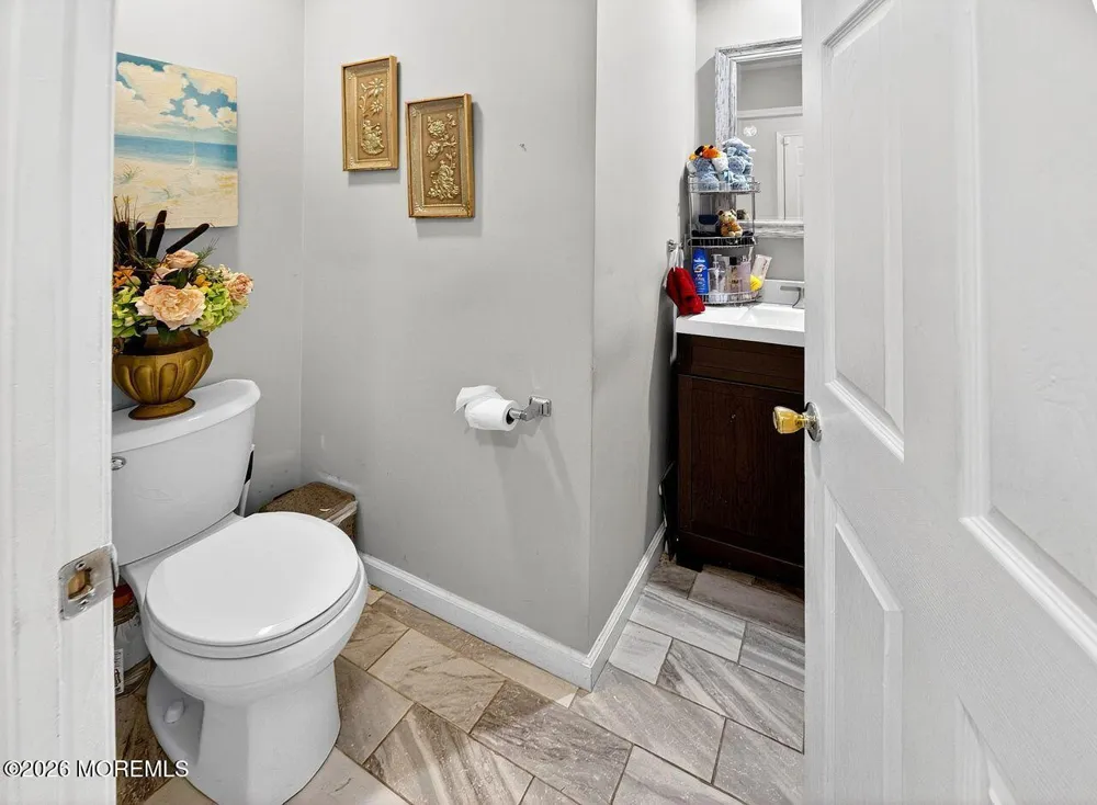 445 S Poplar Avenue Galloway, NJ 08205