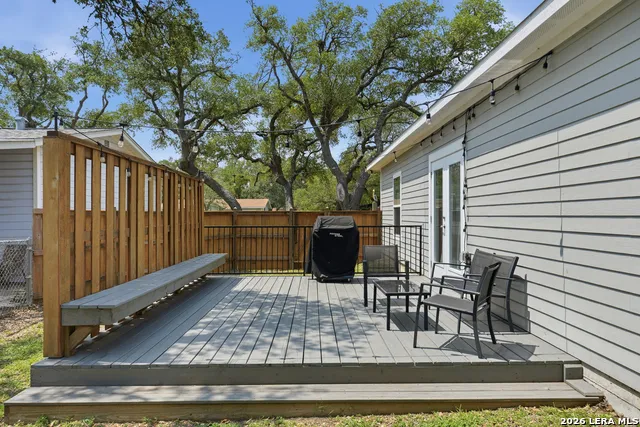 1906 PICTON LN Rockport, TX 78382
