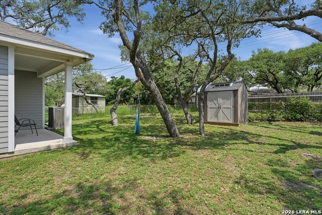 1906 PICTON LN Rockport, TX 78382