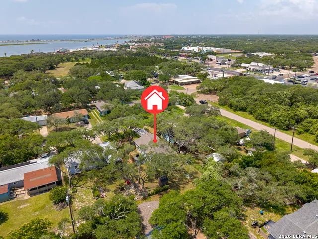 1906 PICTON LN Rockport, TX 78382