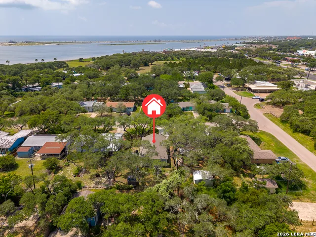 1906 PICTON LN Rockport, TX 78382