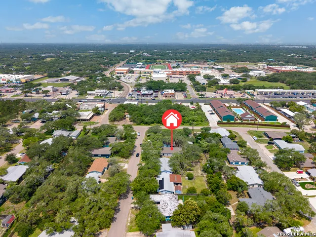 1906 PICTON LN Rockport, TX 78382
