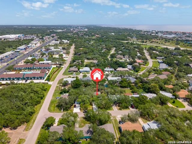 1906 PICTON LN Rockport, TX 78382