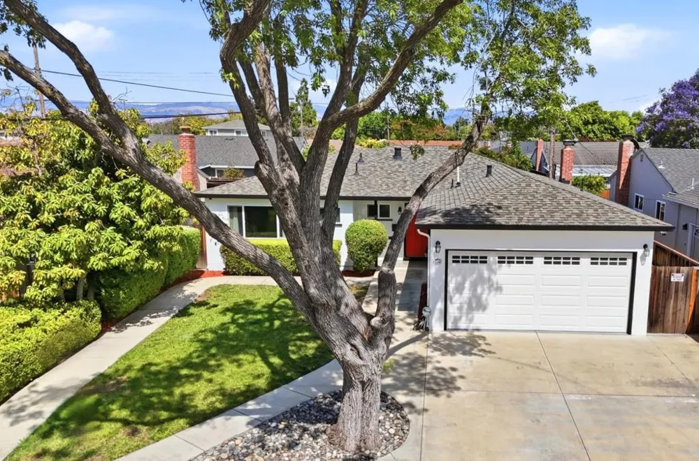 3490 Flora Vista Avenue