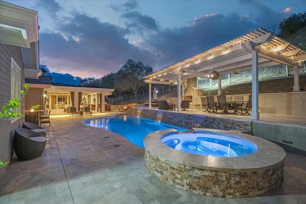 14411 Shannon Road Los Gatos, CA 95032