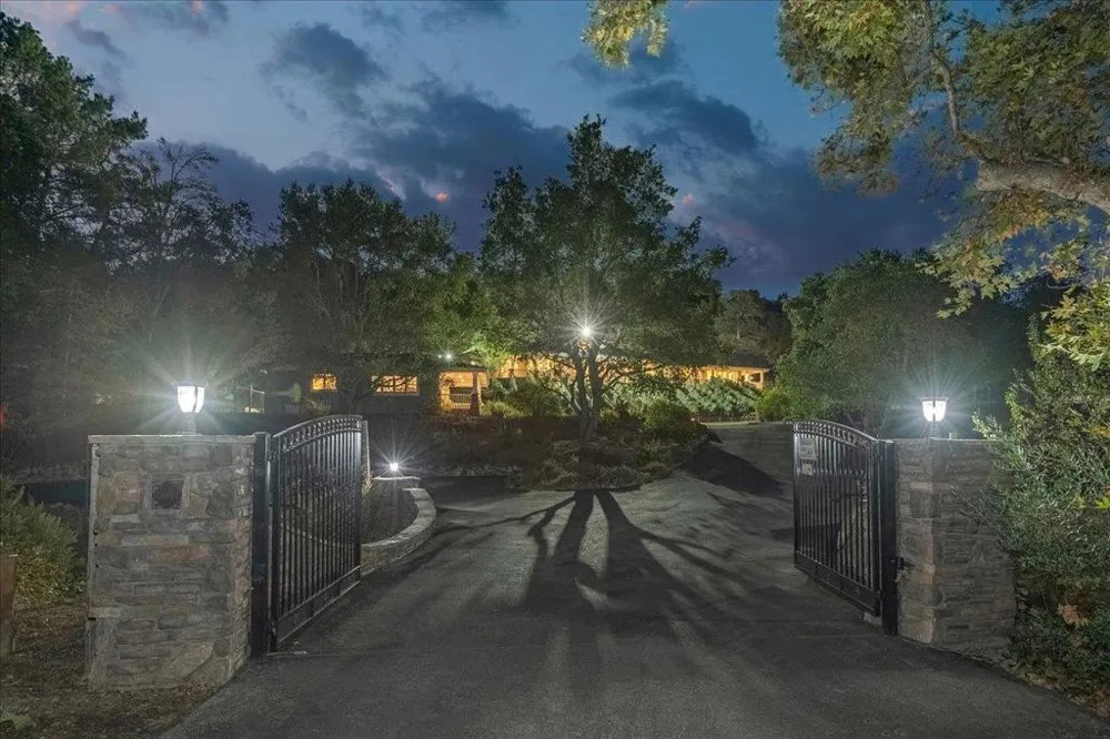 14411 Shannon Road Los Gatos, CA 95032