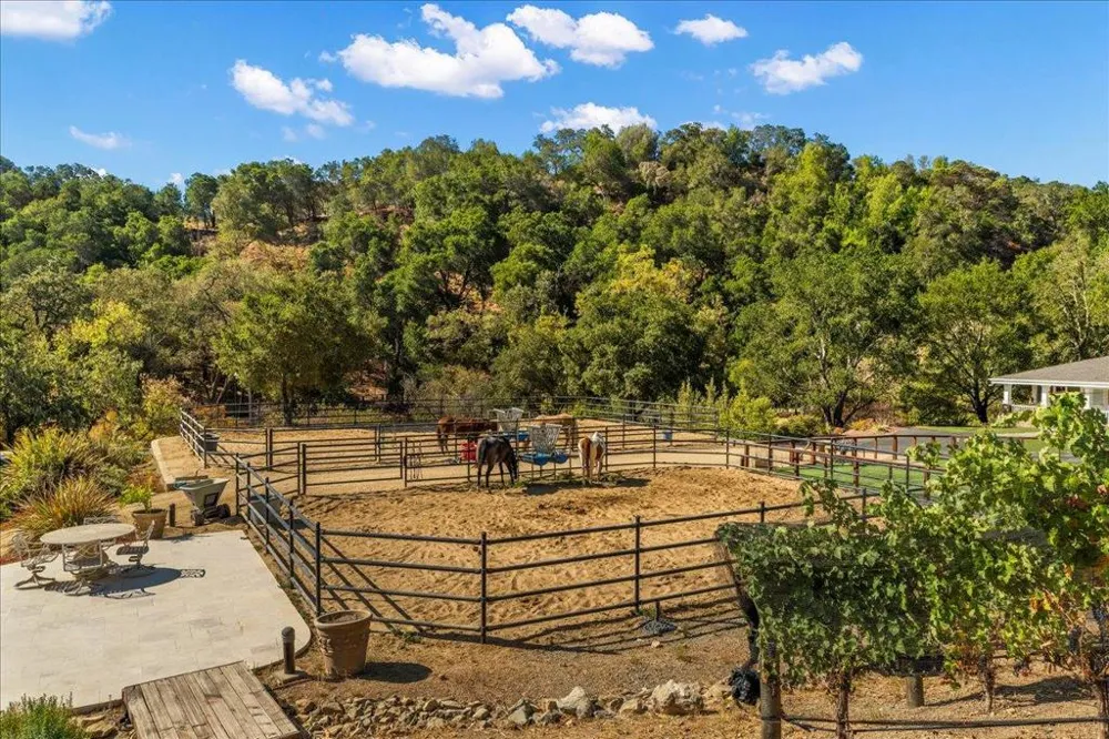 14411 Shannon Road Los Gatos, CA 95032