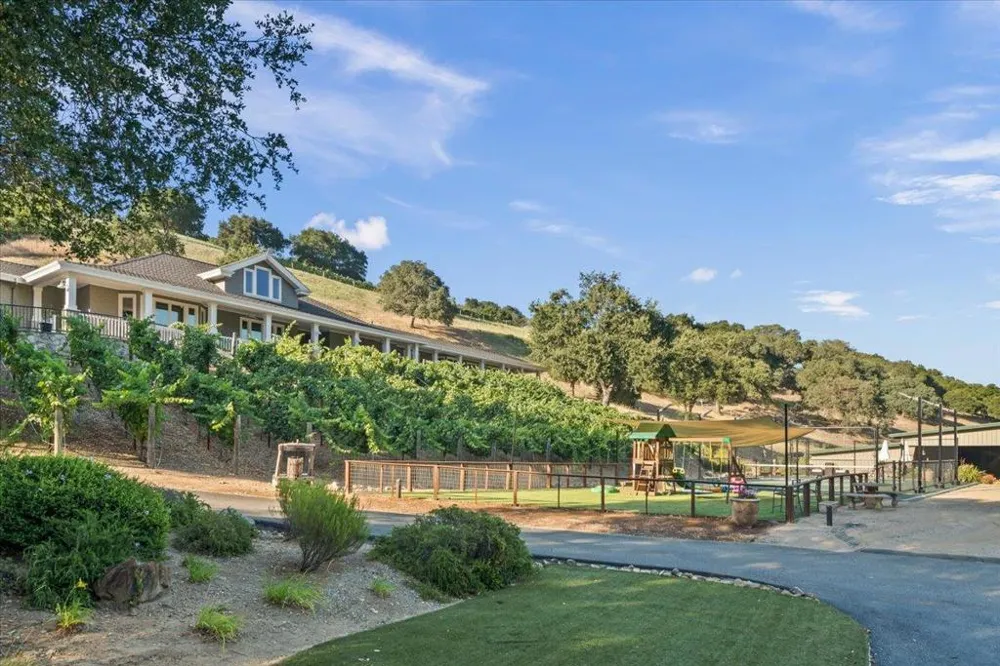 14411 Shannon Road Los Gatos, CA 95032