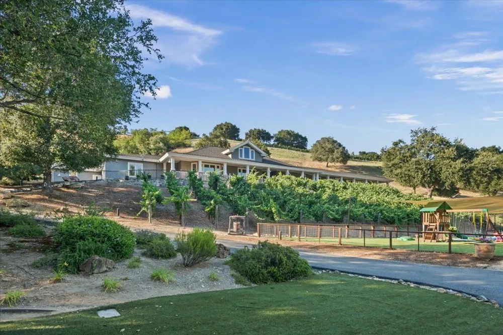 14411 Shannon Road Los Gatos, CA 95032