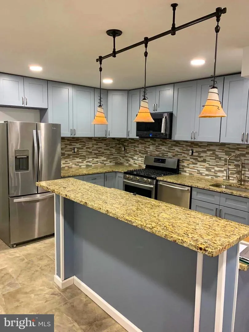 12140 RAMBLER ROAD Philadelphia, PA 19154
