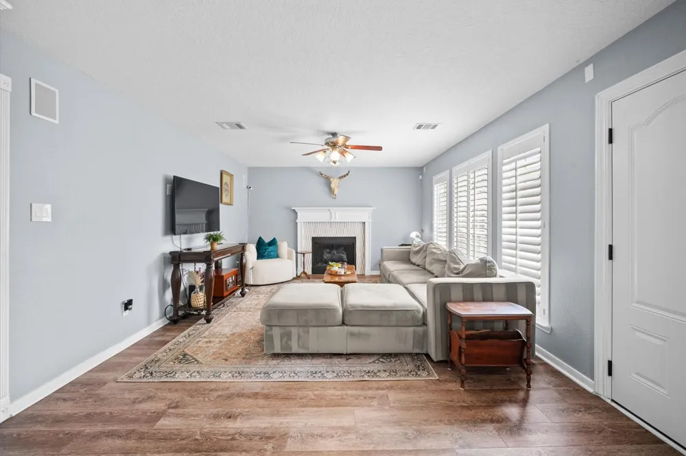 11906 Helene Court Pinehurst, TX 77362
