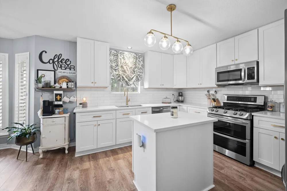 11906 Helene Court Pinehurst, TX 77362