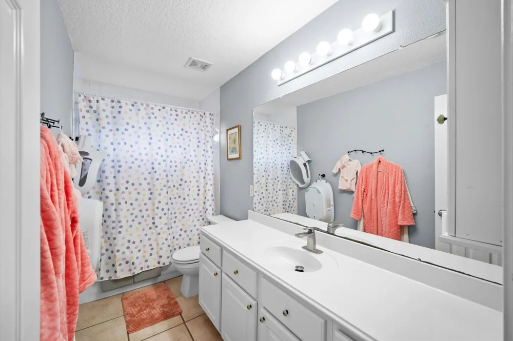 11906 Helene Court Pinehurst, TX 77362