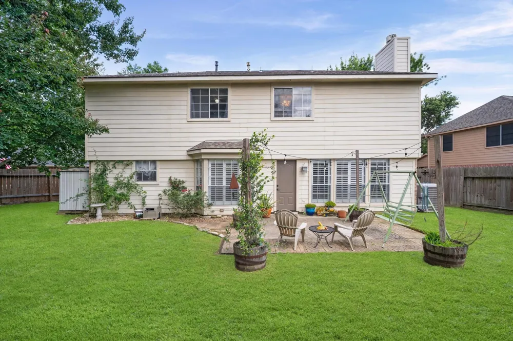 11906 Helene Court Pinehurst, TX 77362