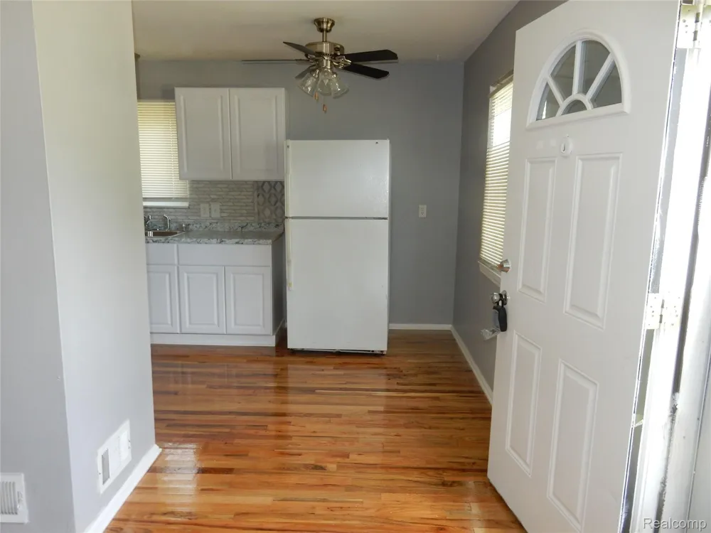 6342 Harold Street Taylor City, MI 48180