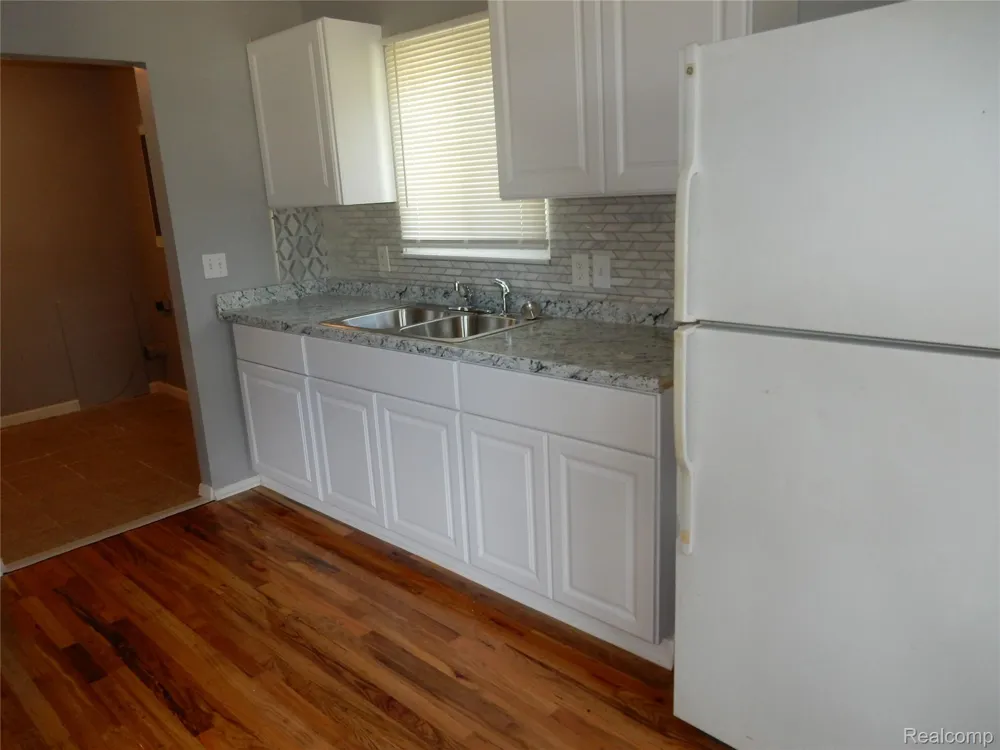 6342 Harold Street Taylor City, MI 48180