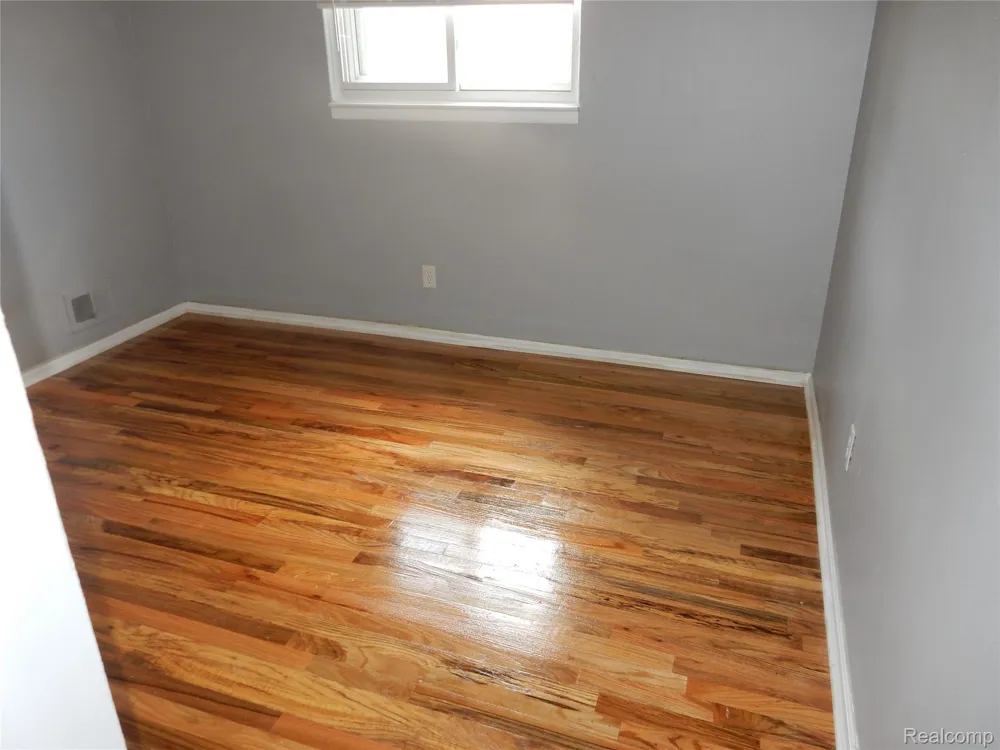 6342 Harold Street Taylor City, MI 48180