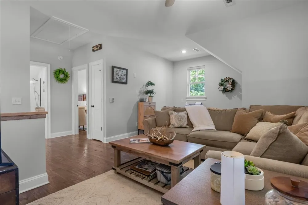 1267 Wades Branch Rd Centerville, TN 37033