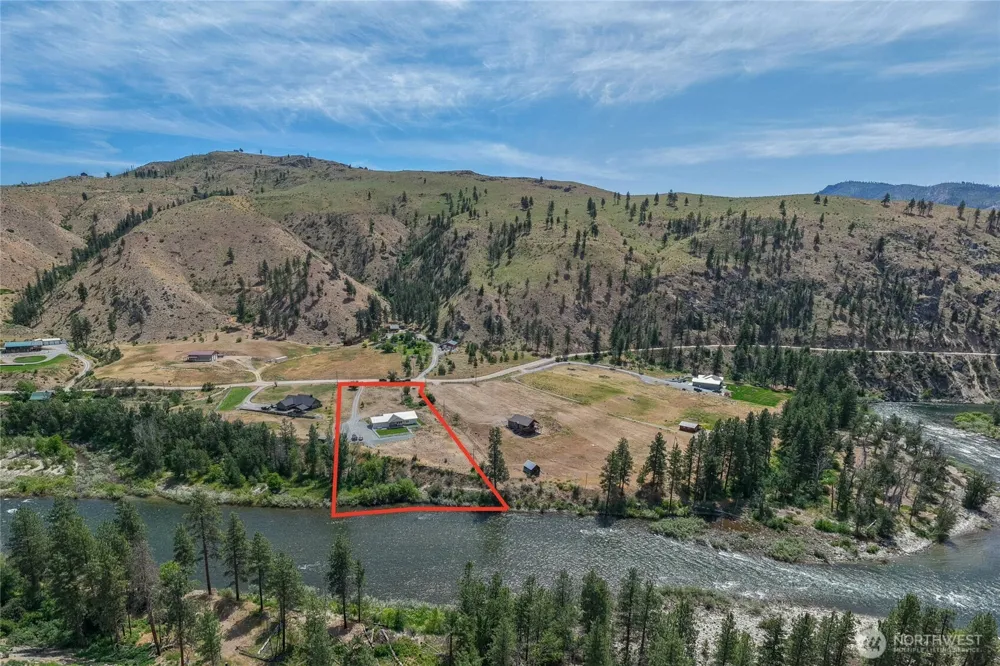 87 Burma Road Methow, WA 98834