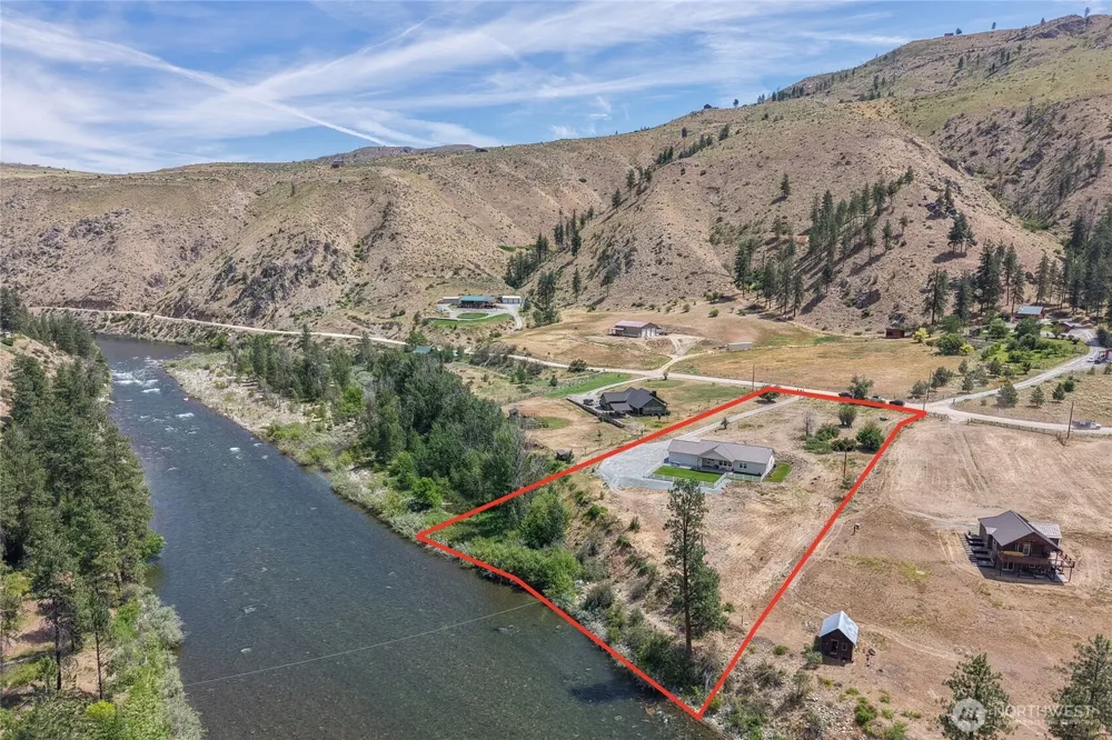 87 Burma Road Methow, WA 98834