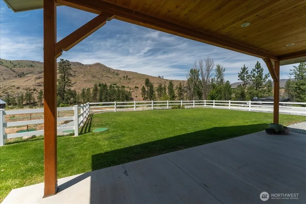 87 Burma Road Methow, WA 98834