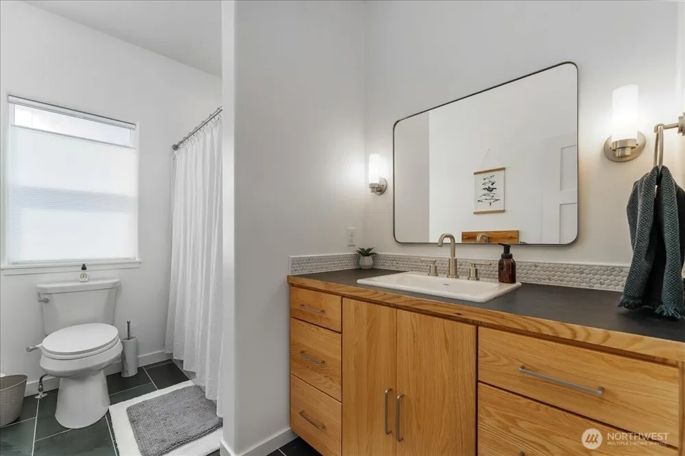 87 Burma Road Methow, WA 98834