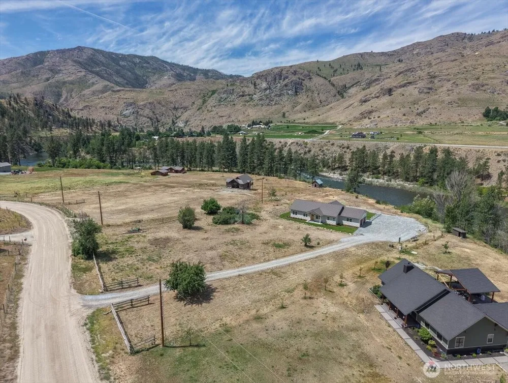 87 Burma Road Methow, WA 98834